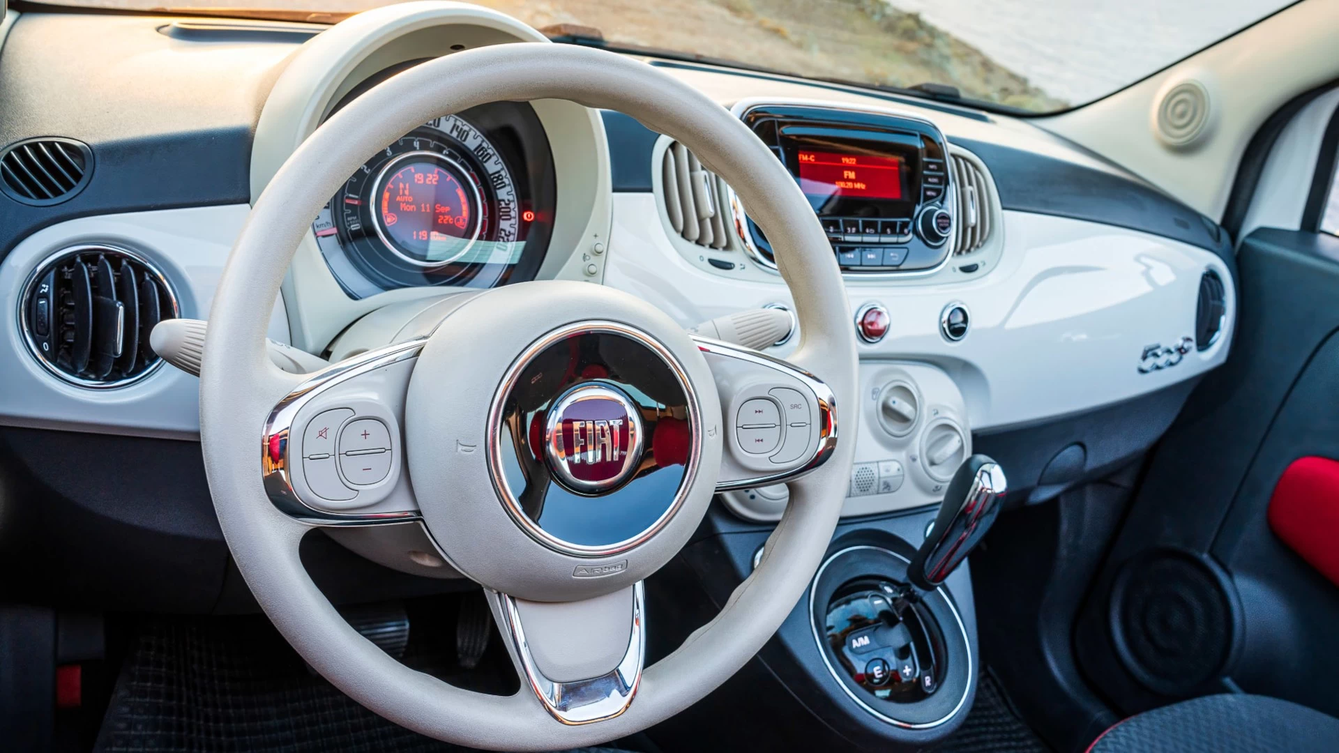 Fiat 500 Cabrio Automatic 2